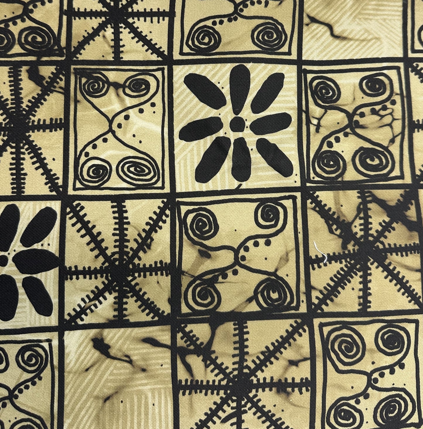 Apo Alawọ Dúdú - Leather Tote with Adire Motifs