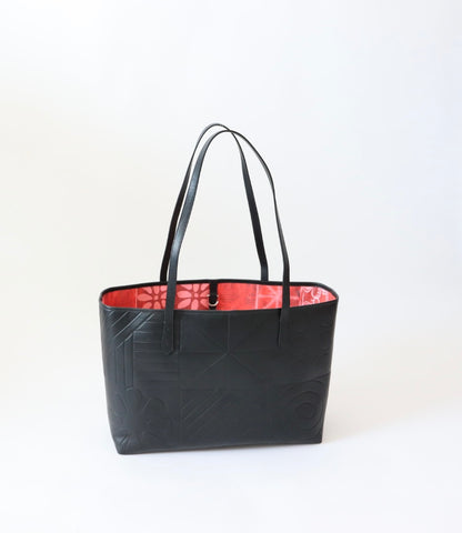 Apo Alawọ Dúdú - Leather Tote with Adire Motifs